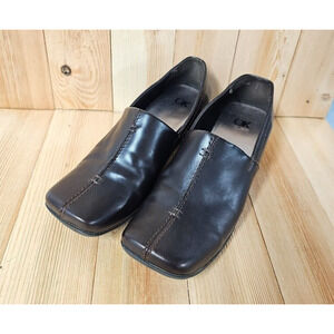 Womens Classic Heel Brown Vegan Leather Slip On Block Toe 8.5